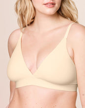 Load image into Gallery viewer, nueskin Jenn Wireless Triangle Bralette in color Dawn and shape bralette
