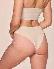 Load image into Gallery viewer, nueskin Mindy in color Appleblossom and shape midi brief
