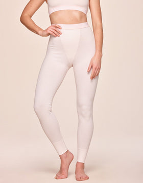 nueskin Laurie Rib Cotton Legging in color Powder Puff and shape legging